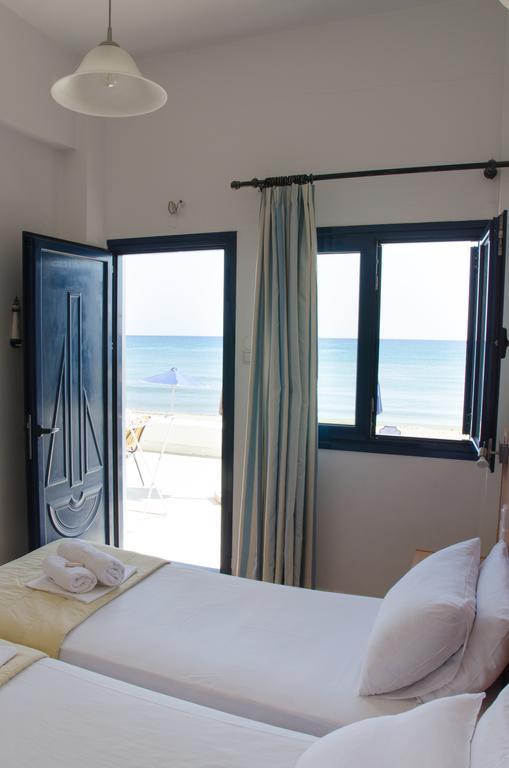 Yialos Studios-Apartments Makrýgialos Dış mekan fotoğraf