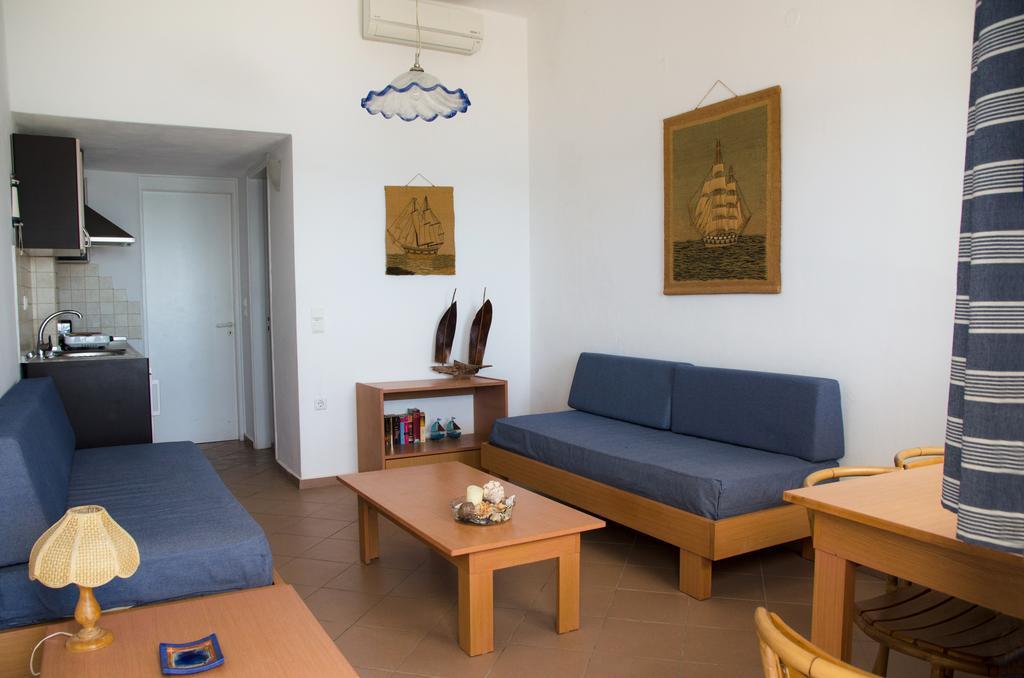 Yialos Studios-Apartments Makrýgialos Dış mekan fotoğraf