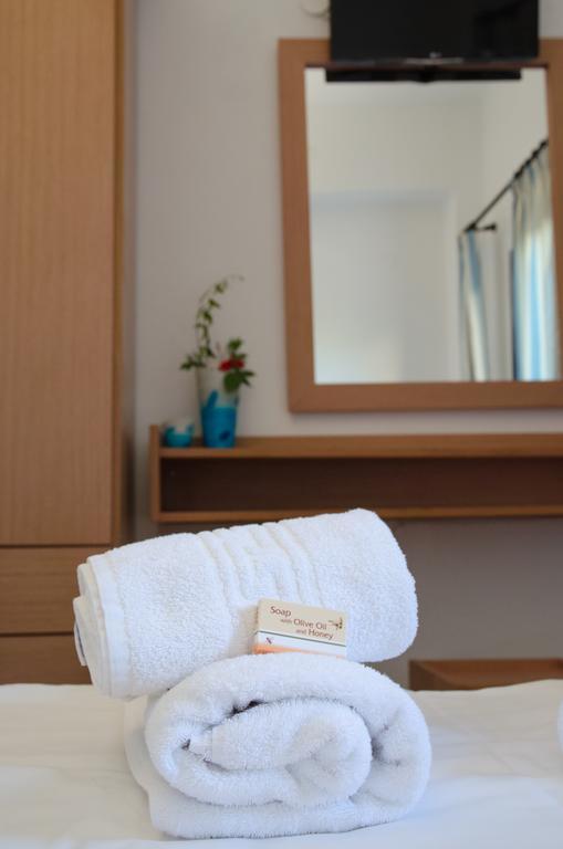 Yialos Studios-Apartments Makrýgialos Dış mekan fotoğraf
